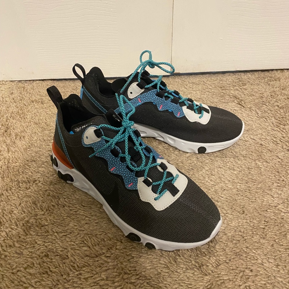 Nike React